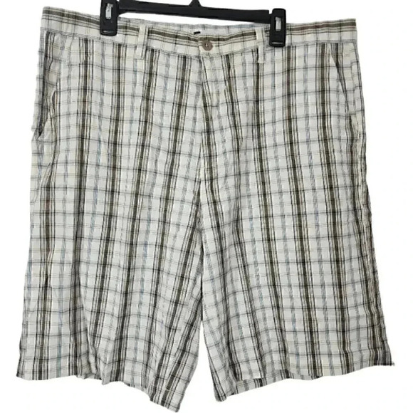 Bachrach Plaid Casual Shorts Men's 40 - Picture 1 of 6